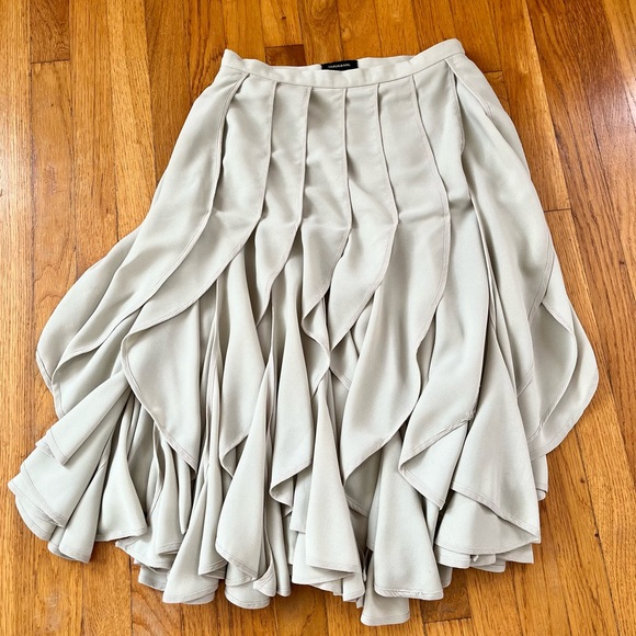 VARUN BAHL WOMEN ANTHROPOLOGIE ICEFALL GRAY SKIRT RUFFLES SIZE 2 - Picture 5 of 16